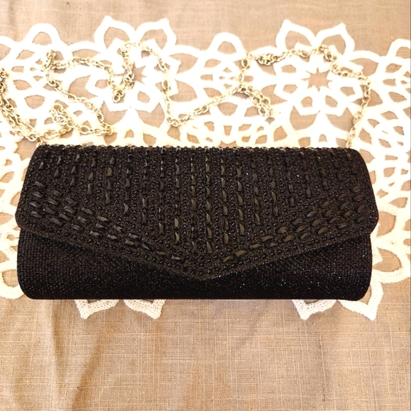 D'Margeaux Handbags - D'Margeaux, NWOT, Black Beaded Glitter Clutch with detachable silver chain